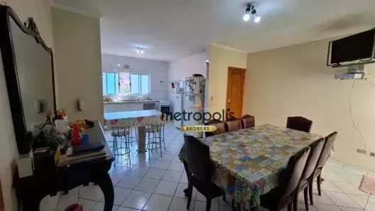 Sobrado com 4 Quartos à venda, 200m² no Santa Maria, Santo André