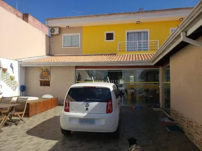 Casa com 3 Quartos à venda, 170m² no Jardim Karolyne, Votorantim