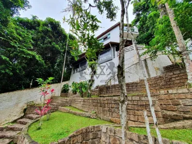 Sobrado com 5 Quartos à venda, 759m² no Balneário Gardem Mar, Caraguatatuba