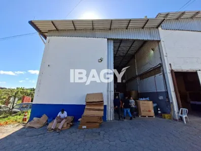 Galpão/Depósito/Armazém para alugar, 500m² no Vila Becker, Santo Amaro da Imperatriz