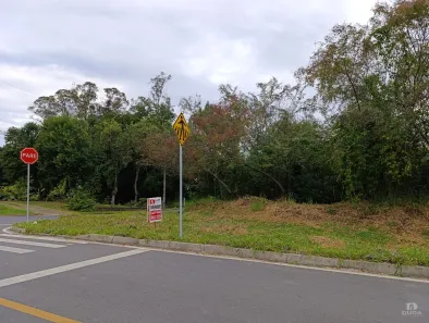 Lote/Terreno à venda, 379m² no Laranjinha, Criciúma