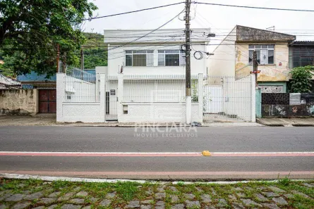 Imóvel Comercial à venda, 500m² no São Francisco, Niterói