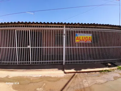Casa com 3 Quartos para alugar, 70m² no Ceilândia Sul, Brasília