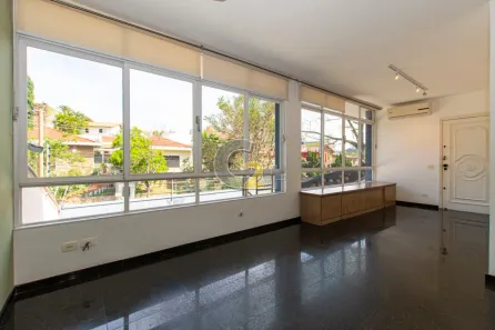 Sobrado com 5 Quartos para alugar, 432m² no Vila Romana, São Paulo