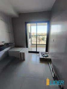 Apartamento com 3 Quartos para alugar, 112m² no Tibery, Uberlândia