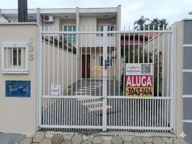 Casa com 2 Quartos para alugar, 58m² no Adhemar Garcia, Joinville