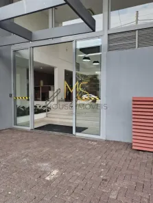Ponto Comercial para alugar, 52m² no Lageadinho, Cotia