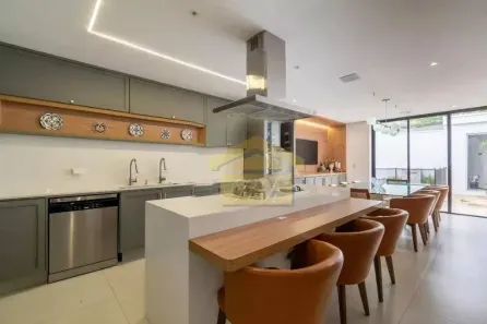 Casa com 4 Quartos para alugar, 230m² no Parque Jabaquara, São Paulo