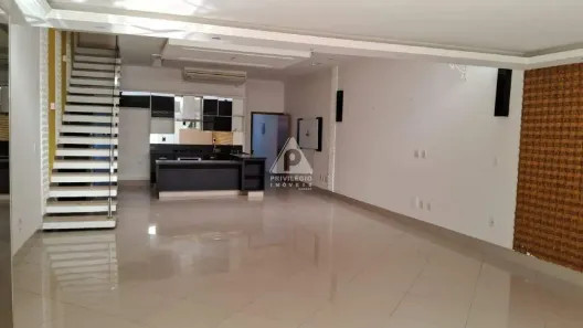 Casa de Condomínio com 3 Quartos à venda, 180m² no Anil, Rio de Janeiro