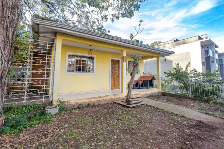 Casa com 4 Quartos à venda, 316m² no São Lourenço, Curitiba