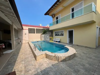 Sobrado com 4 Quartos à venda, 231m² no Flórida, Praia Grande