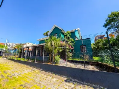 Sobrado com 11 Quartos para alugar, 261m² no São Francisco, Curitiba