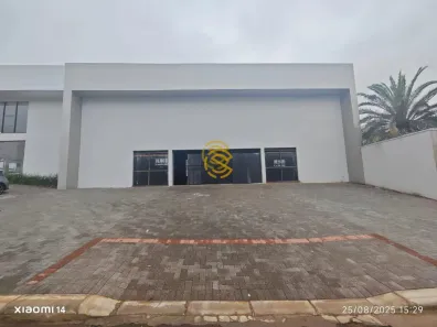 Galpão/Depósito/Armazém para alugar, 695m² no Centro, Cascavel