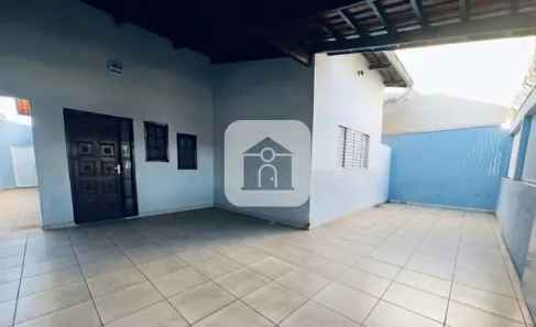 Casa com 3 Quartos à venda, 93m² no Santa Terezinha, Araguari