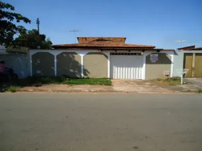 Casa com 4 Quartos para alugar, 145m² no Jardim Luz, Aparecida de Goiânia