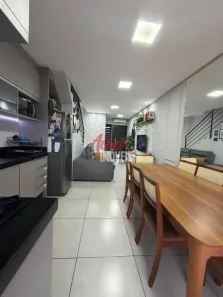 Casa com 2 Quartos à venda, 69m² no Iririú, Joinville