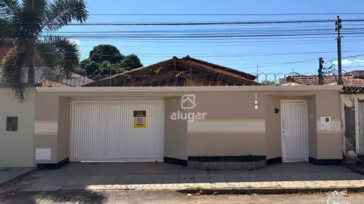Casa com 4 Quartos para alugar, 160m² no São José, Montes Claros