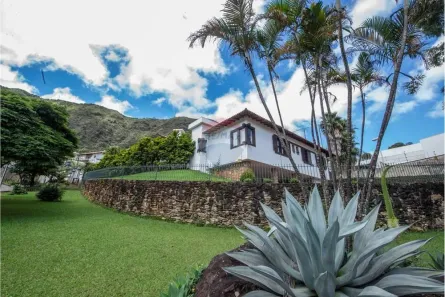 Casa com 5 Quartos à venda, 497m² no Mangabeiras, Belo Horizonte