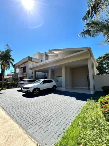 Casa com 3 Quartos para alugar, 260m² no Condomínio Florais Cuiabá Residencial, Cuiabá