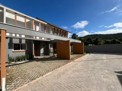 Casa de Condomínio com 3 Quartos à venda, 96m² no Morro das Pedras, Florianópolis