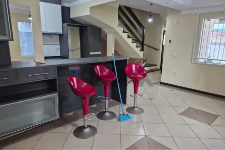 Sobrado com 3 Quartos à venda, 112m² no Real Parque, São José