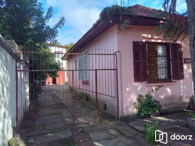 Casa com 2 Quartos à venda, 140m² no Camaquã, Porto Alegre