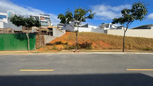 Lote/Terreno à venda, 399m² no Salvaterra, Juiz de Fora