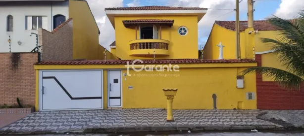 Sobrado com 3 Quartos à venda, 232m² no Balneário Itaóca, Mongaguá