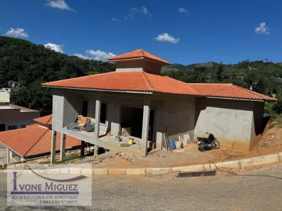 Casa com 3 Quartos à venda, 90m² no Centro, Paty do Alferes