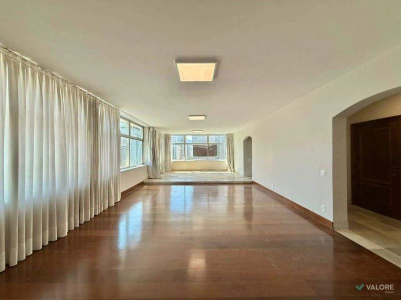 Apartamento com 4 quartos — Lourdes, Belo Horizonte
