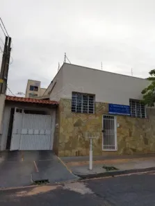 Casa com 2 Quartos à venda, 240m² no Centro, Araraquara
