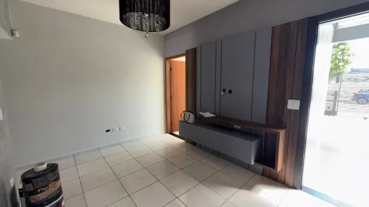 Casa com 2 Quartos à venda, 98m² no Jardim Três Lagoas, Maringá