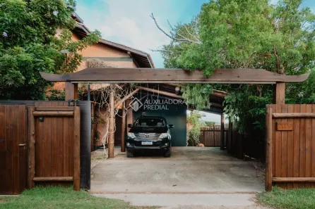 Casa com 3 Quartos à venda, 215m² no Vila Esperanca, Imbituba