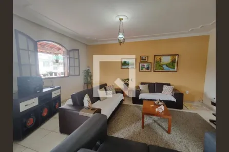 Casa com 5 Quartos à venda, 500m² no Colonial, Contagem