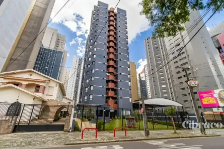 Apartamento com 3 Quartos para alugar, 103m² no Água Verde, Curitiba