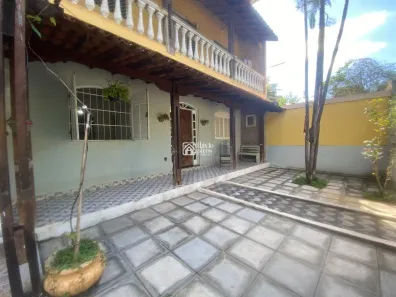 Casa com 4 Quartos à venda, 225m² no Vila Cristina, Betim