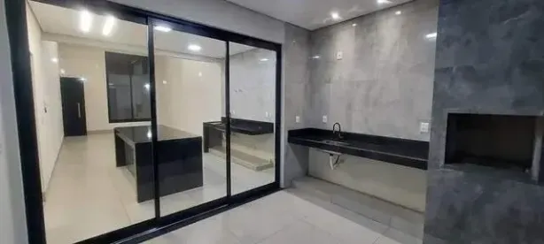 Casa com 3 Quartos à venda, 150m² no Laranjeiras, Uberlândia