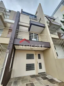 Sobrado com 3 Quartos à venda, 149m² no Vinhedos, Caxias do Sul