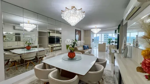 Apartamento com 3 Quartos para alugar, 136m² no Centro, Balneário Camboriú