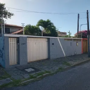 Casa com 5 Quartos à venda, 293m² no Parreão, Fortaleza