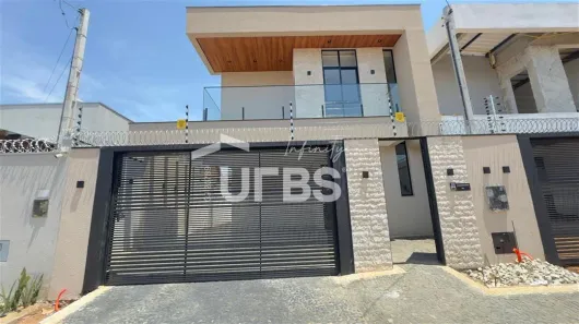 Casa com 3 Quartos à venda, 160m² no Plano Diretor Sul, Palmas
