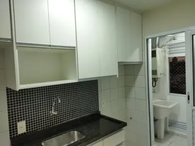 Apartamento com 2 Quartos para venda ou aluguel, 52m² no Parque Maria Domitila, São Paulo