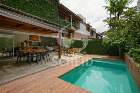 Casa de Condomínio com 4 Quartos à venda, 321m² no Santo Amaro, São Paulo