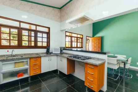 Fazenda/Sítio com 4 Quartos à venda, 350m² no Ville Saint James II, Campo Limpo Paulista