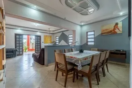 Casa com 3 Quartos para alugar, 287m² no Laranjeiras, Caieiras
