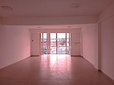 Sala Comercial para alugar, 52m² no Bangu, Rio de Janeiro