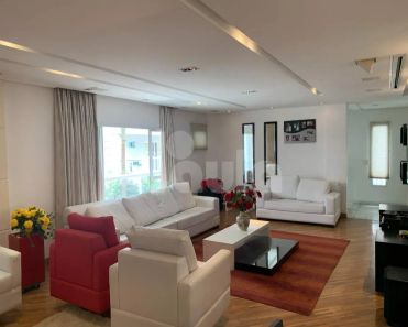 Sobrado com 3 Quartos à venda, 244m² no Vila Gilda, Santo André