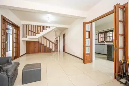 Casa com 5 Quartos à venda, 300m² no Jardim Itu, Porto Alegre