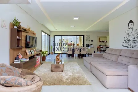 Casa com 3 Quartos à venda, 203m² no Uberaba, Curitiba