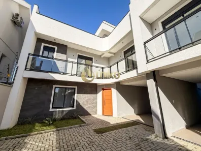 Casa de Condomínio com 3 Quartos à venda, 234m² no Santa Felicidade, Curitiba
